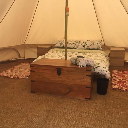 Green Fields Glamping 호텔 글로스터 외부 사진