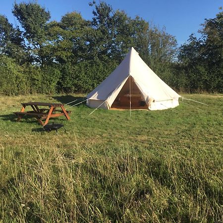 Green Fields Glamping 호텔 글로스터 외부 사진